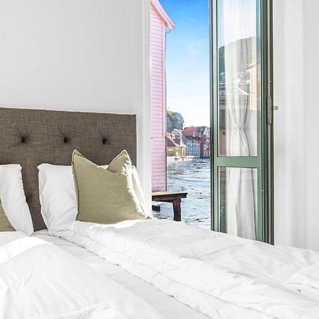 Ocean-View Haven: Take A Swim From Your Window! Bergen Exterior foto