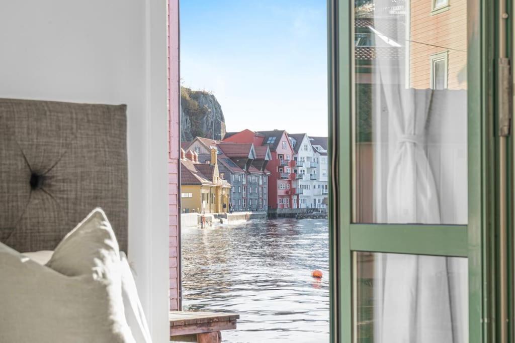 Ocean-View Haven: Take A Swim From Your Window! Bergen Exterior foto