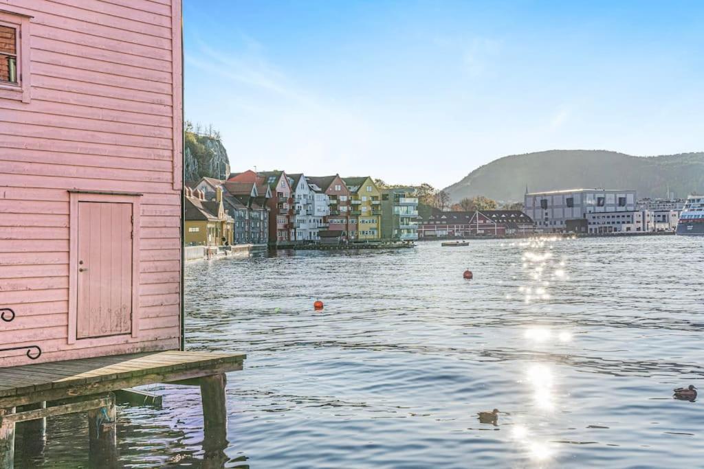 Ocean-View Haven: Take A Swim From Your Window! Bergen Exterior foto